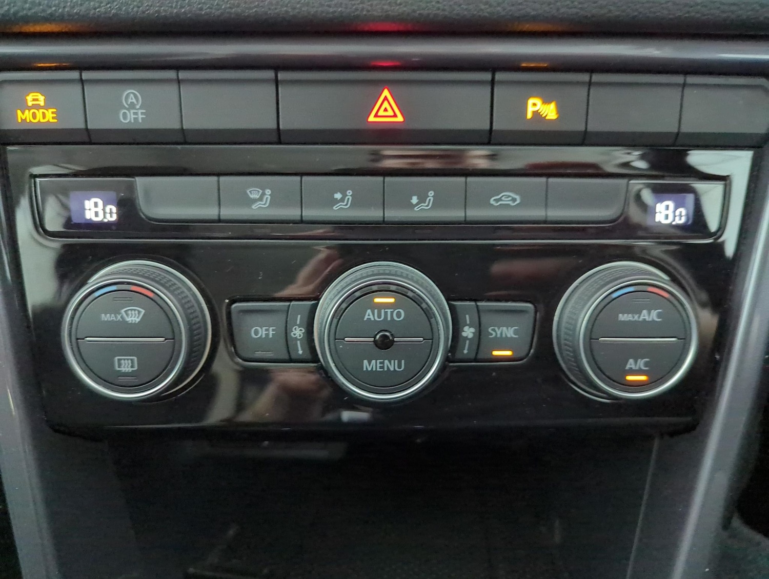 Used Volkswagen T-Roc 2021 for sale - 77877779: Photo 19