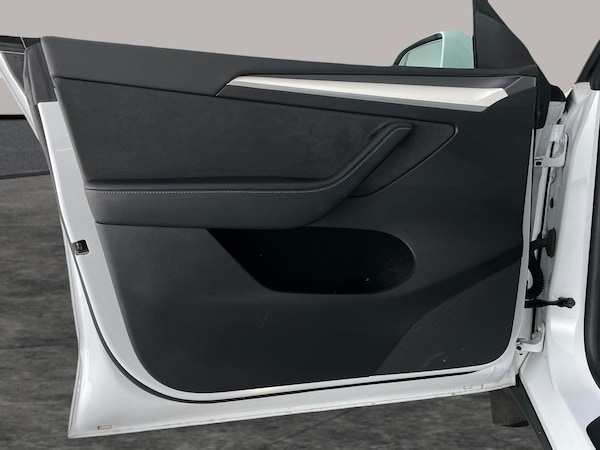 Used Tesla Model Y 2022 for sale - 76285987: Photo 45