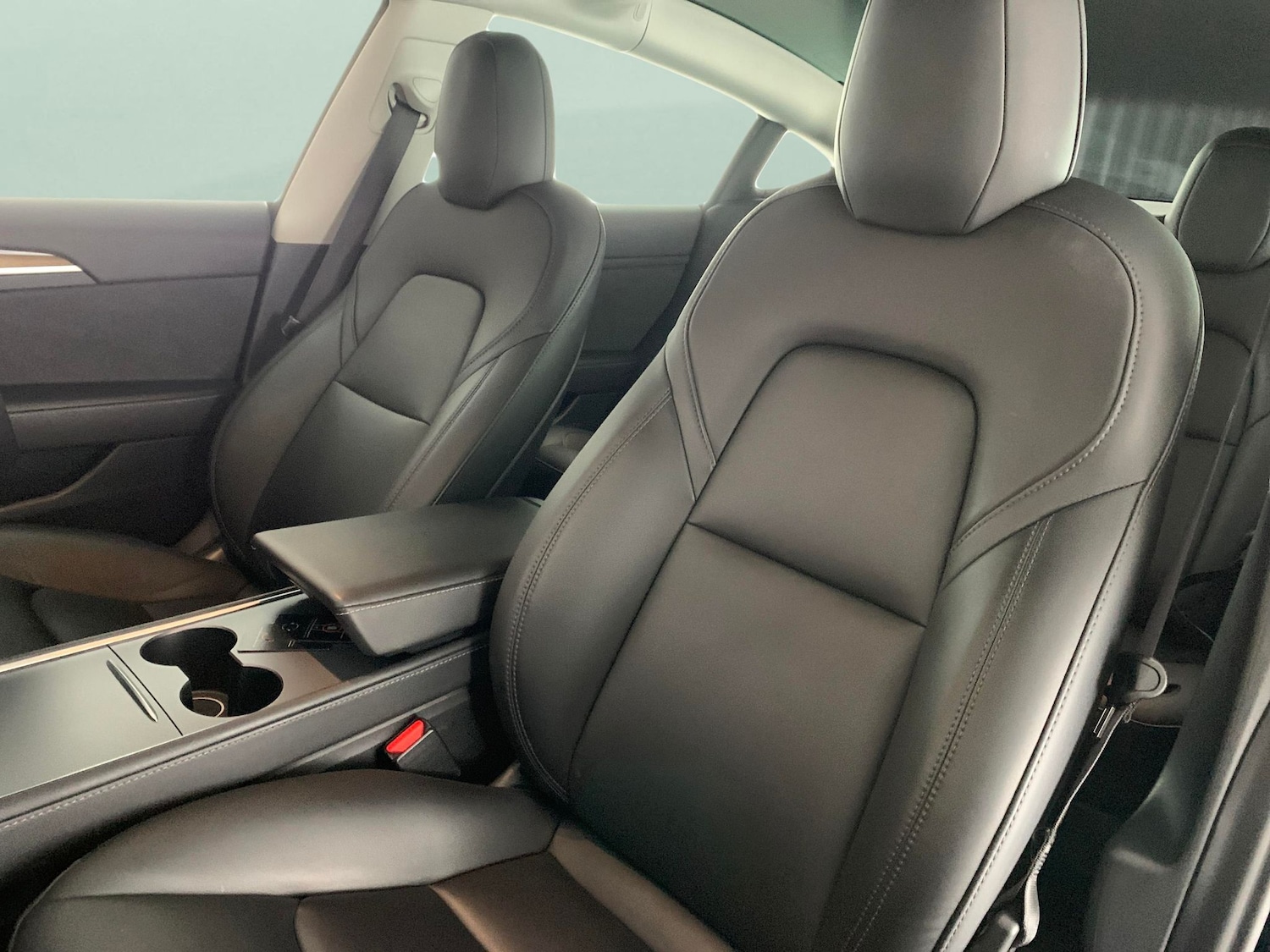 Used Tesla Model 3 2021 for sale - 76719812: Photo 8