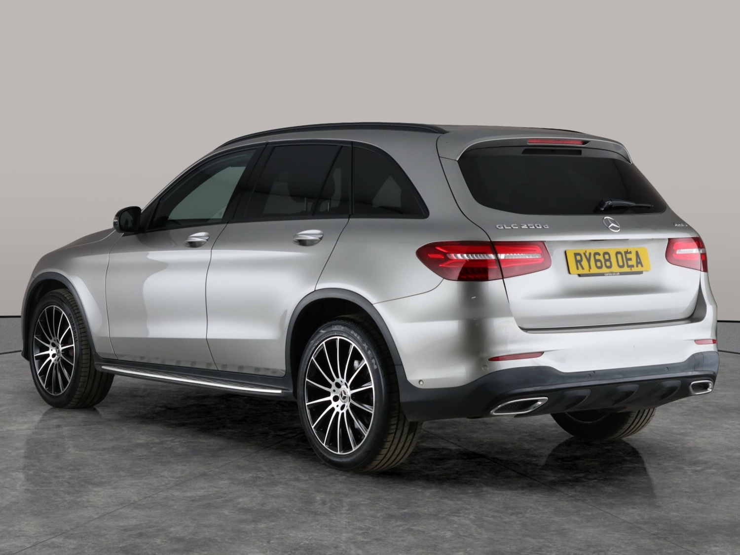 Used Mercedes-Benz GLC 2019 for sale - 76322838: Photo 17