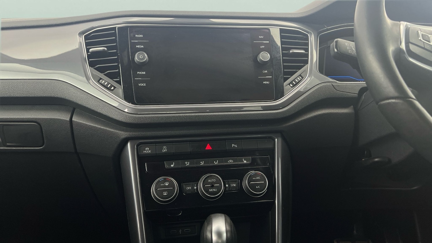 Used Volkswagen T-Roc 2021 for sale - 77100645: Photo 15