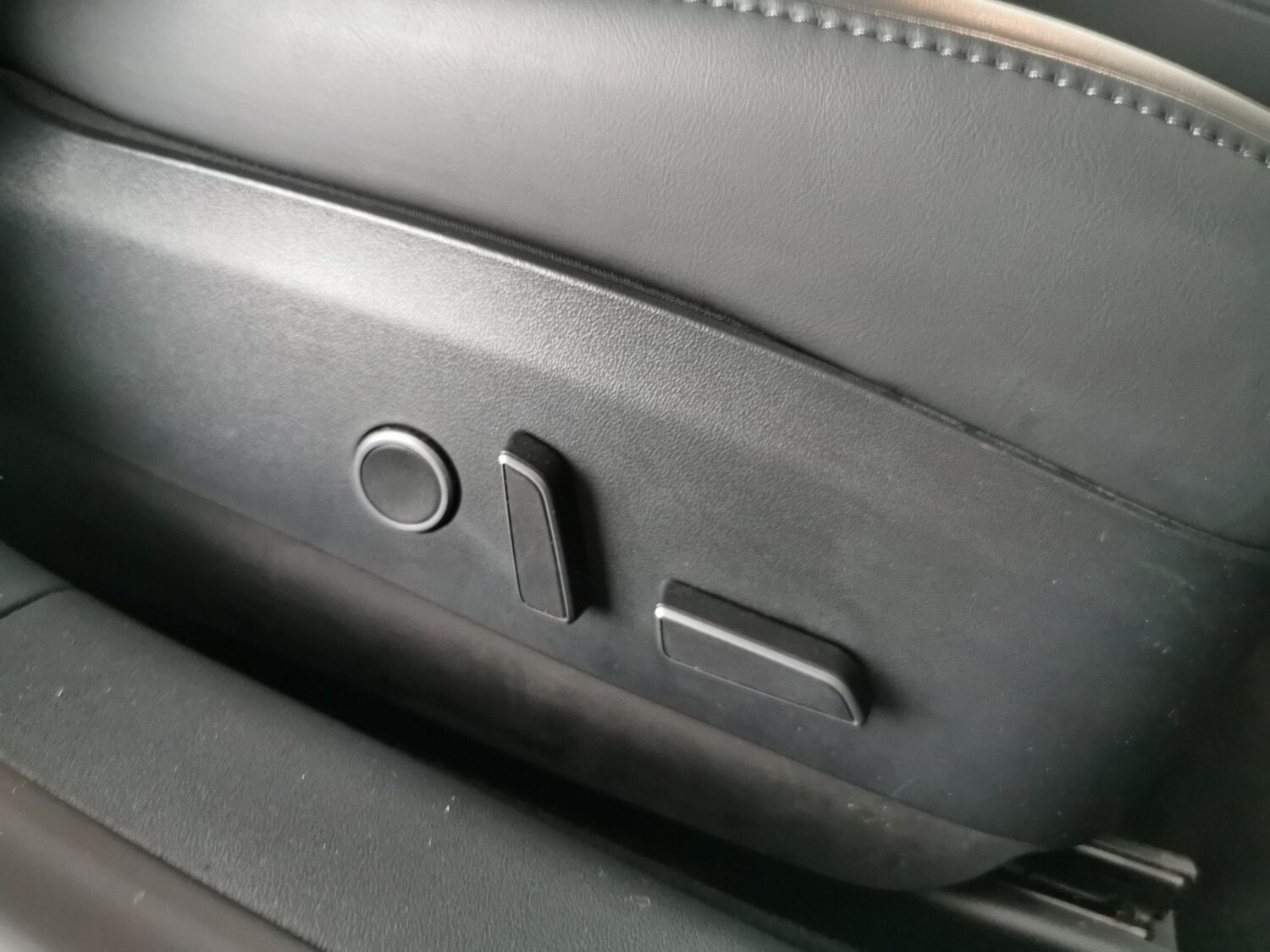 Used Tesla Model 3 for sale - 77360955: Photo 26