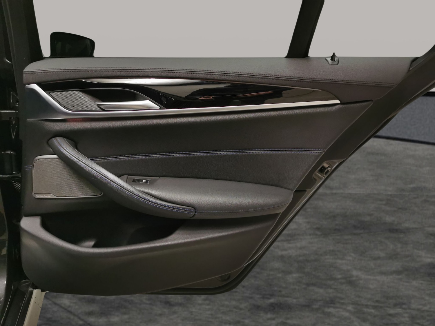 Used BMW 5 Series 2019 for sale - 78149401: Photo 32