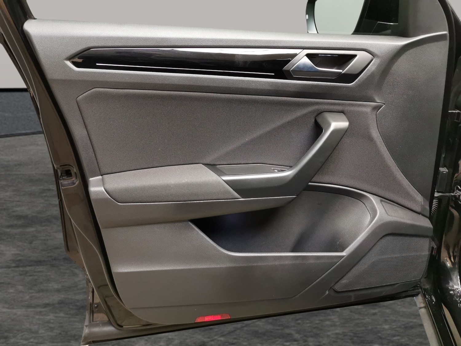 Used Volkswagen T-Roc 2022 for sale - 78197802: Photo 23