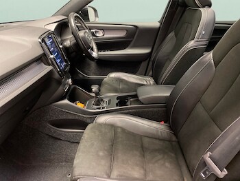 Used Volvo XC40 2021 for sale - 78850257: Photo
