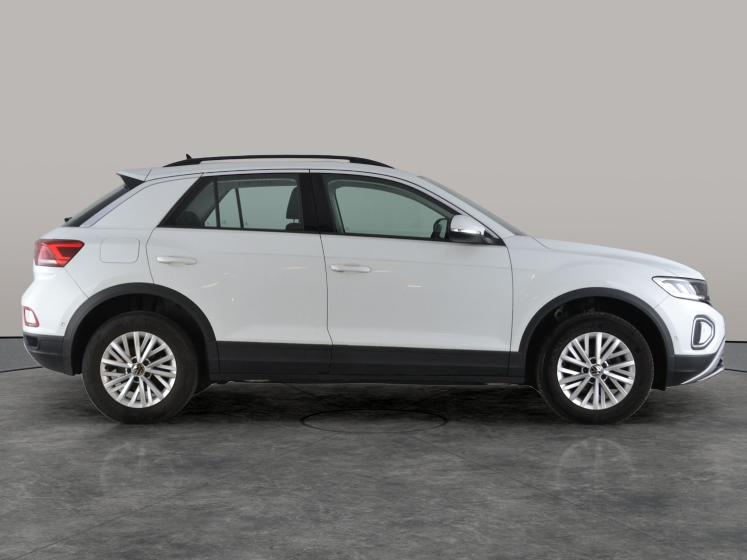 Used Volkswagen T-Roc 2023 for sale - 77605007: Photo 11