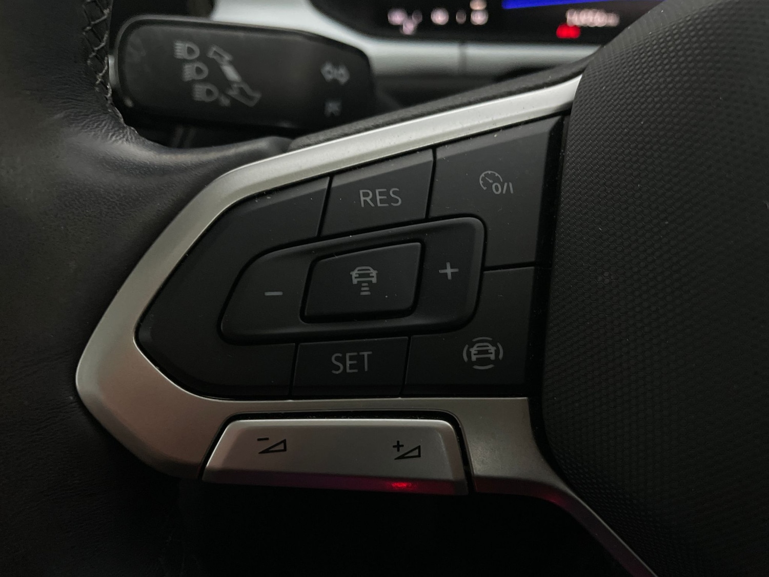 Used Volkswagen T-Roc 2023 for sale - 77605007: Photo 20