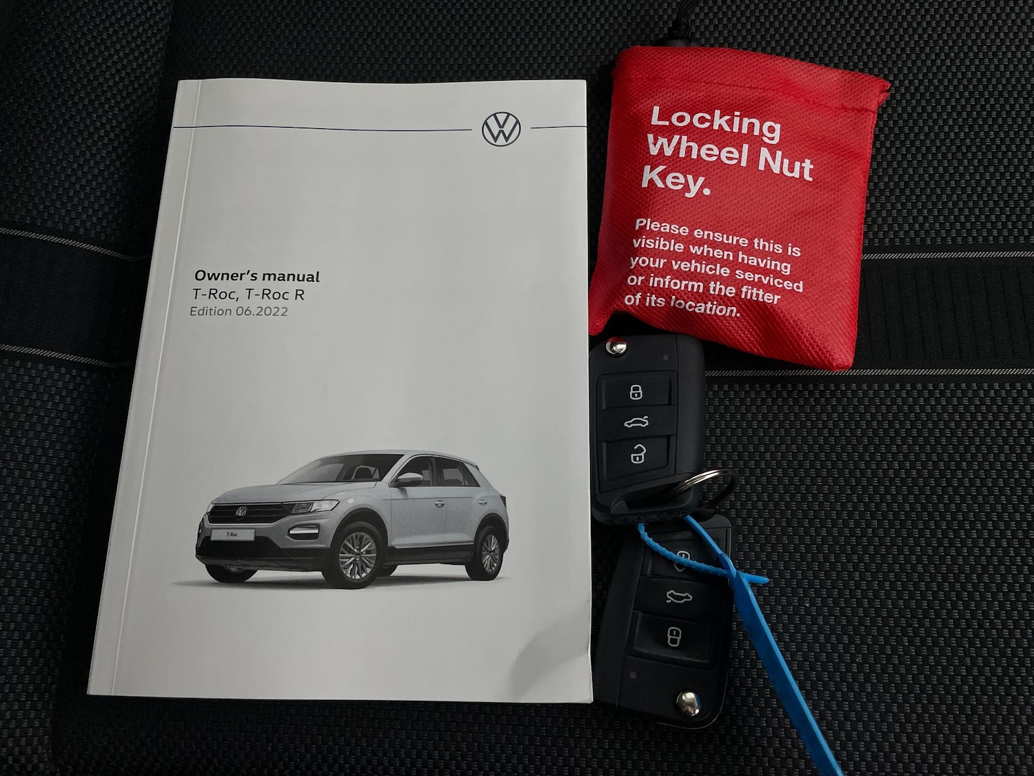 Used Volkswagen T-Roc 2023 for sale - 77605007: Photo 33