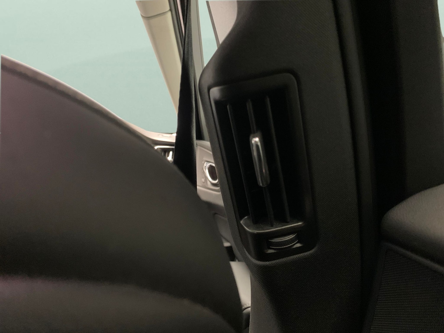 Used Volvo XC60 2019 for sale - 76707055: Photo 15