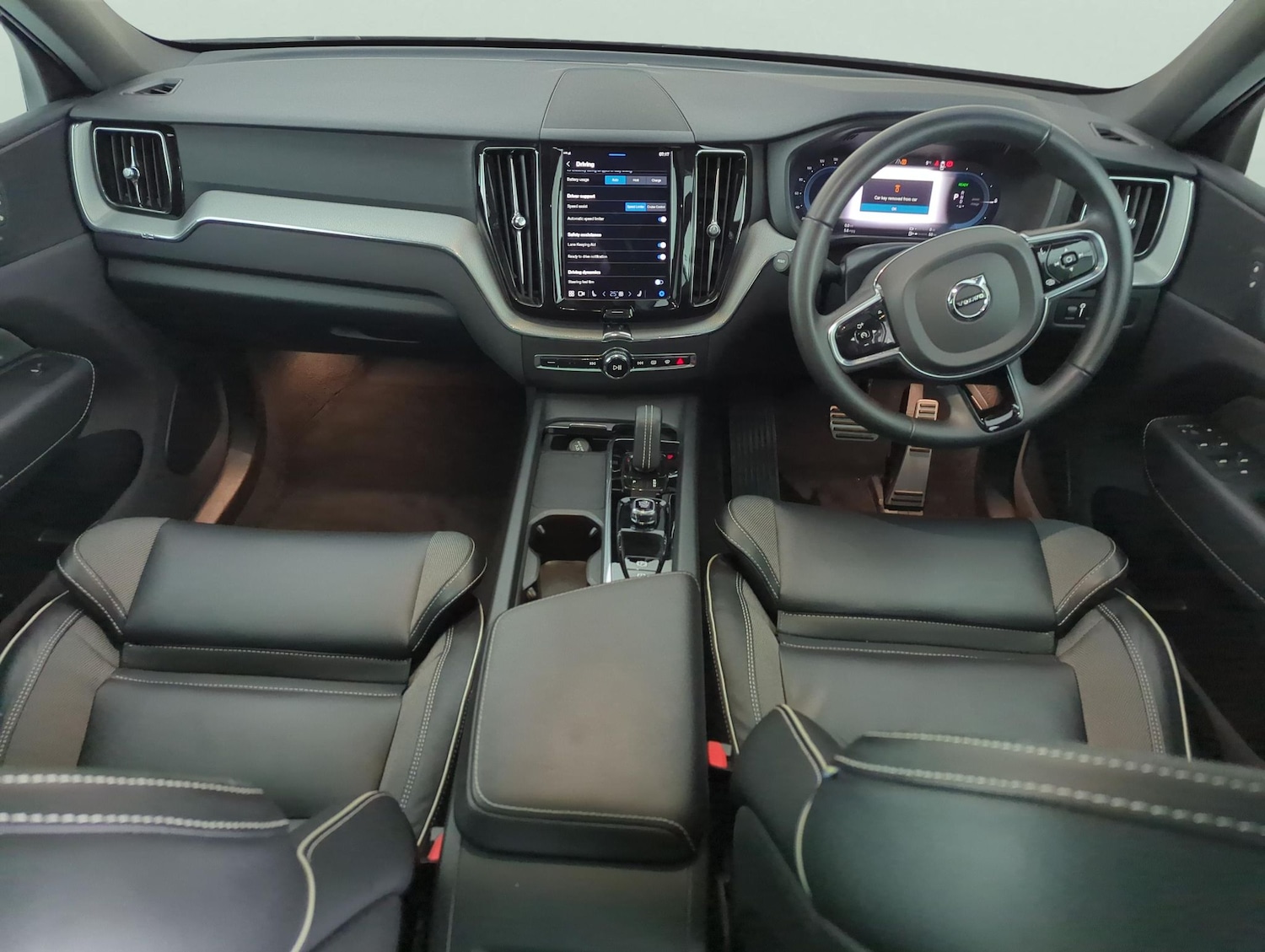 Used Volvo XC60 2021 for sale - 77974403: Photo 6