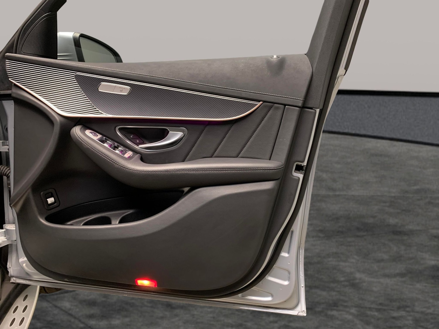 Used Mercedes-Benz EQC 2023 for sale - 77810656: Photo 36