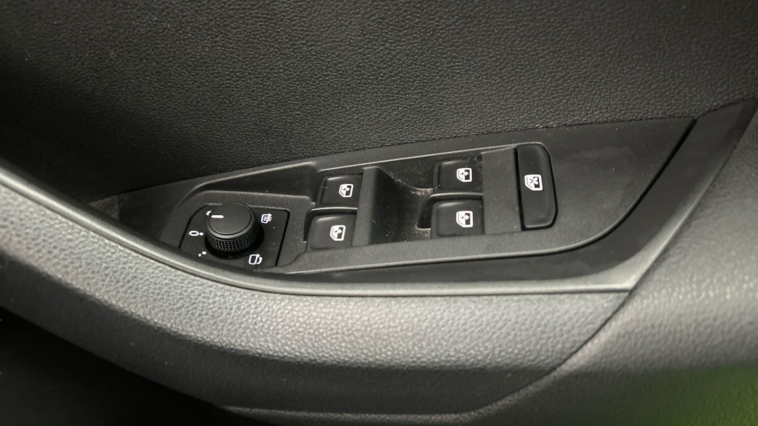 Used Skoda Karoq 2019 for sale - 76542641: Photo 22