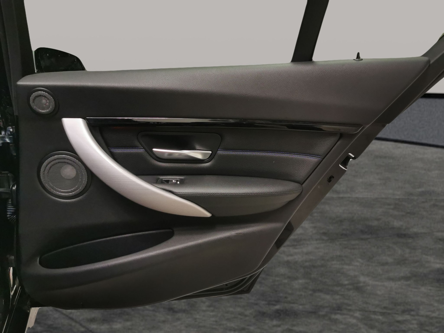 Used BMW 3 Series 2018 for sale - 76426178: Photo 39