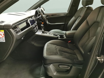 Used Porsche Macan 2021 for sale - 77600878: Photo