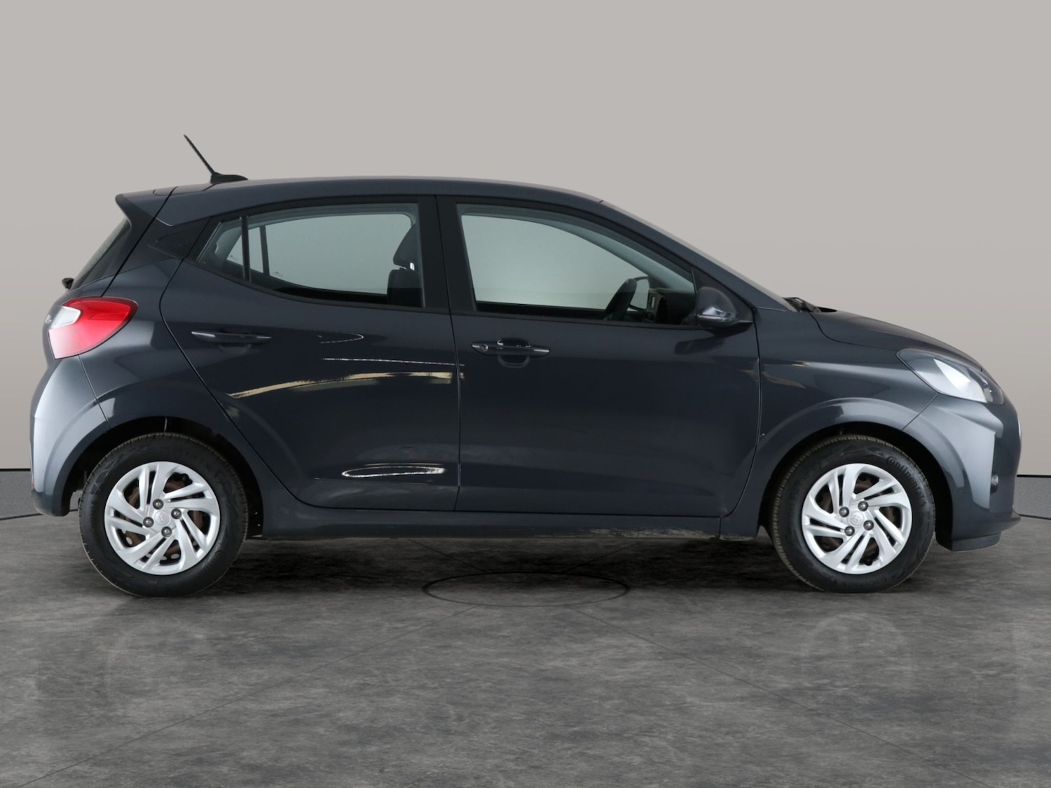 Used Hyundai i10 2022 for sale - 76169941: Photo 10