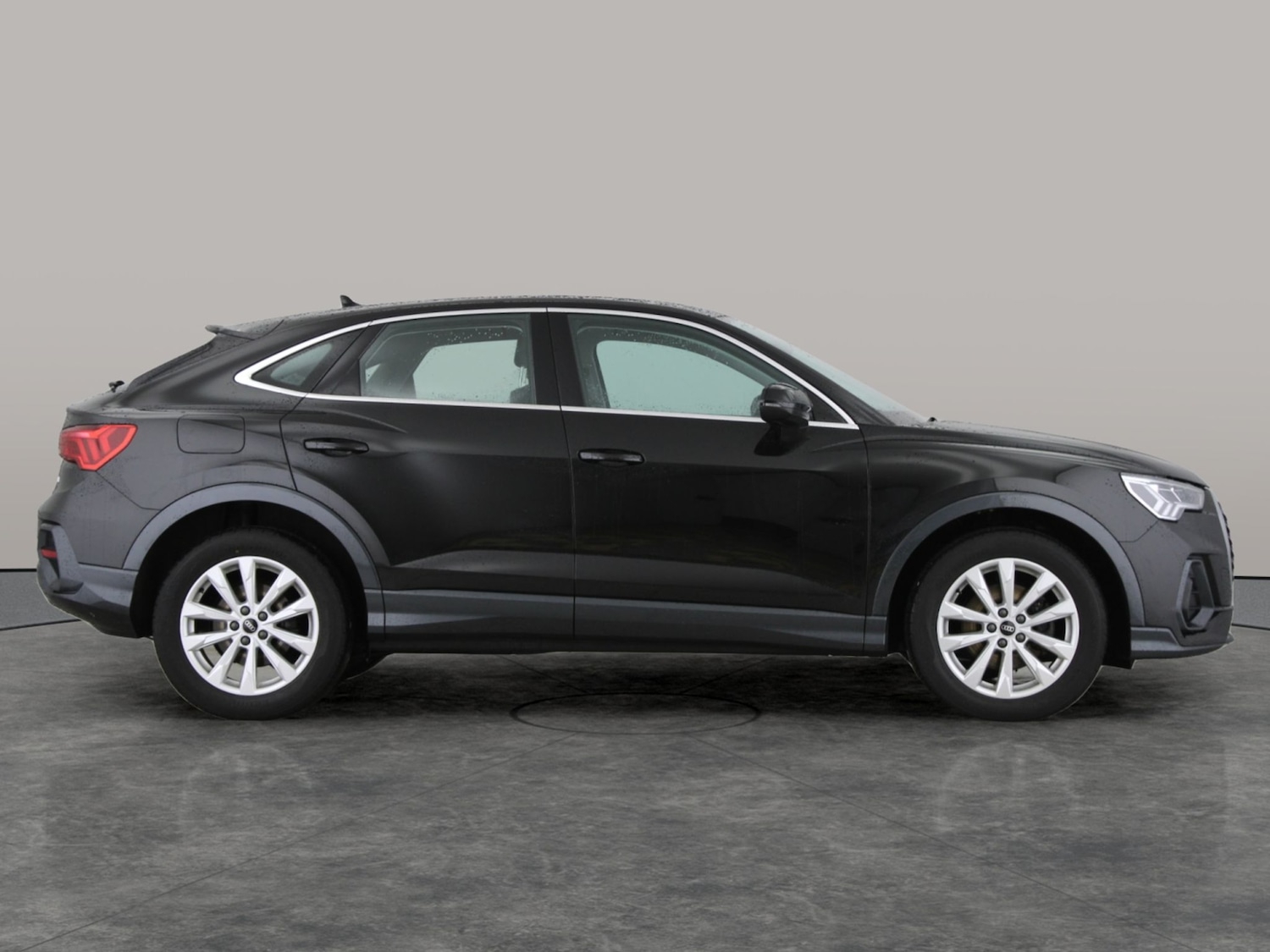 Used Audi Q3 2022 for sale - 77354126: Photo 9