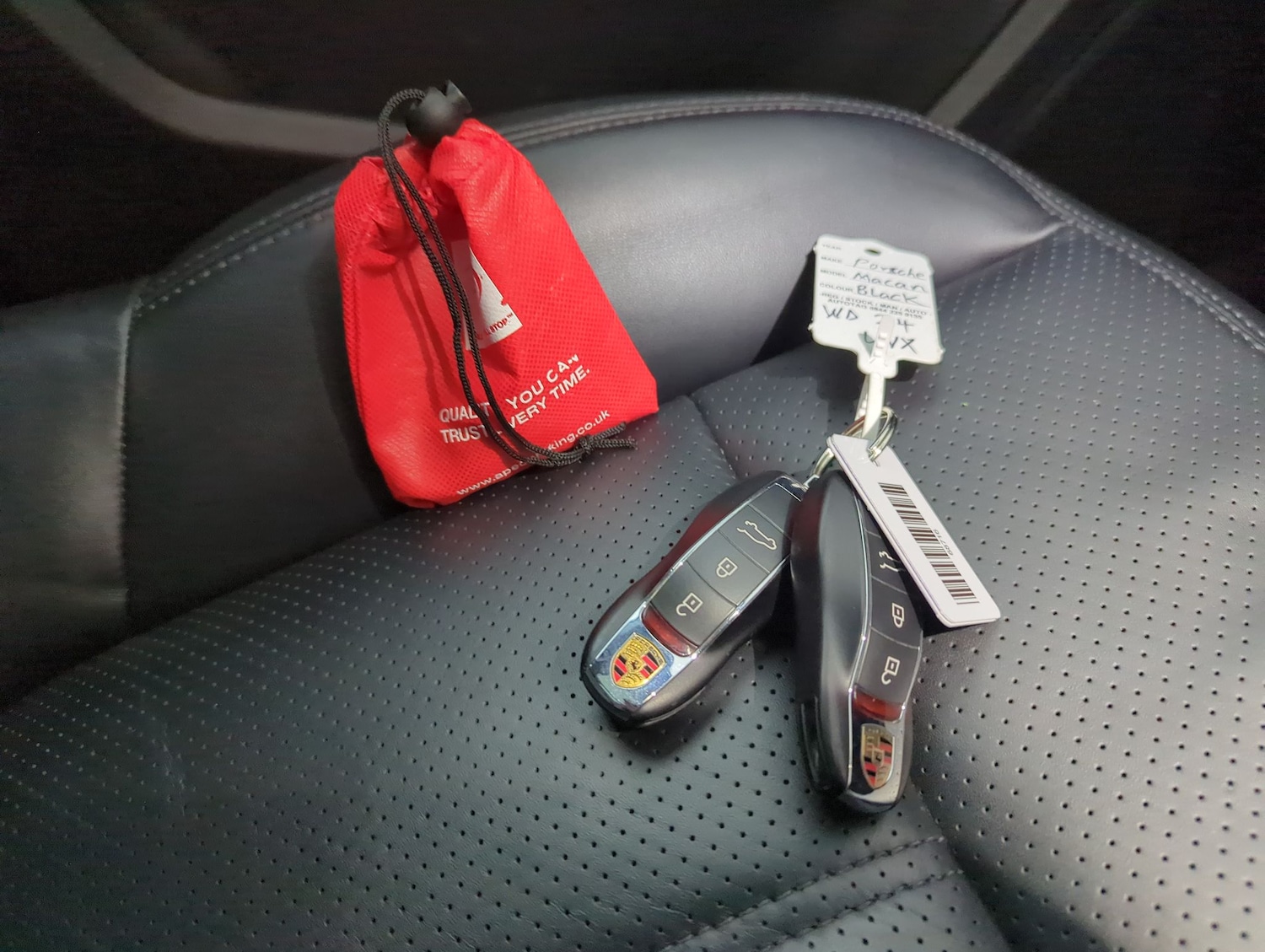 Used Porsche Macan 2024 for sale - 78094336: Photo 36