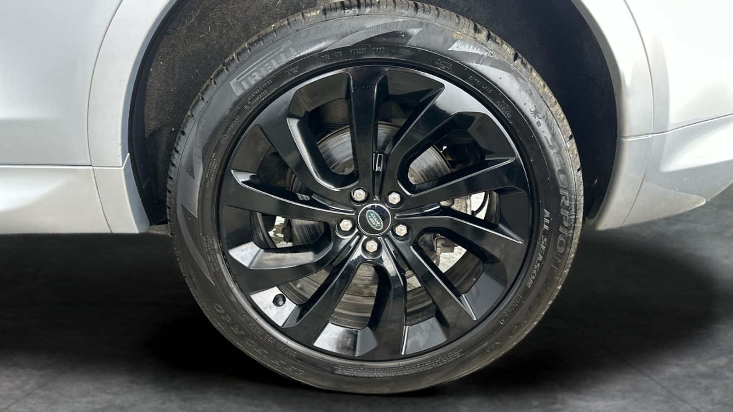 Used Land Rover Discovery Sport 2022 for sale - 76542616: Photo 10