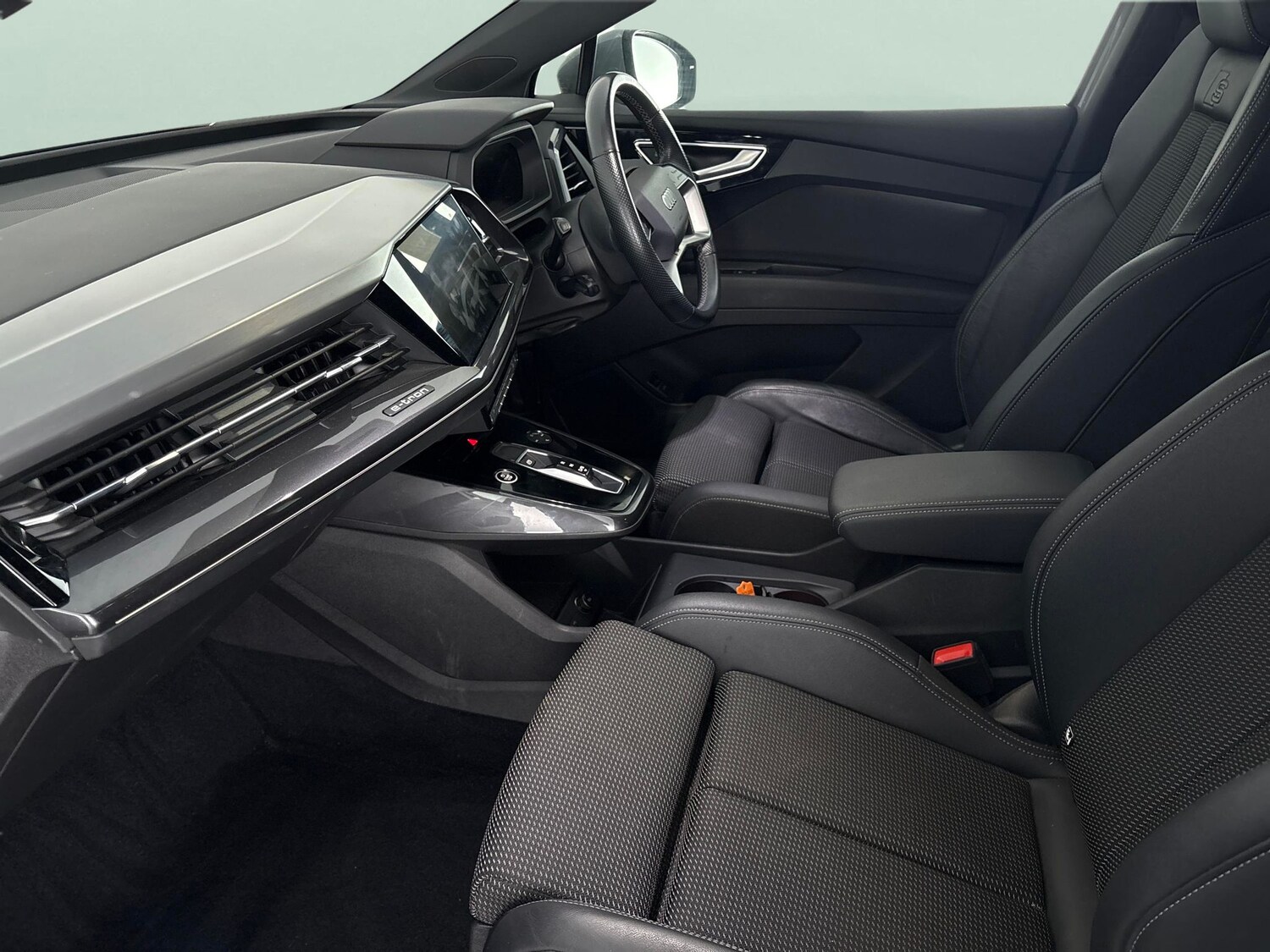 Used Audi Q4 e-tron 2021 for sale - 77505499: Photo 4