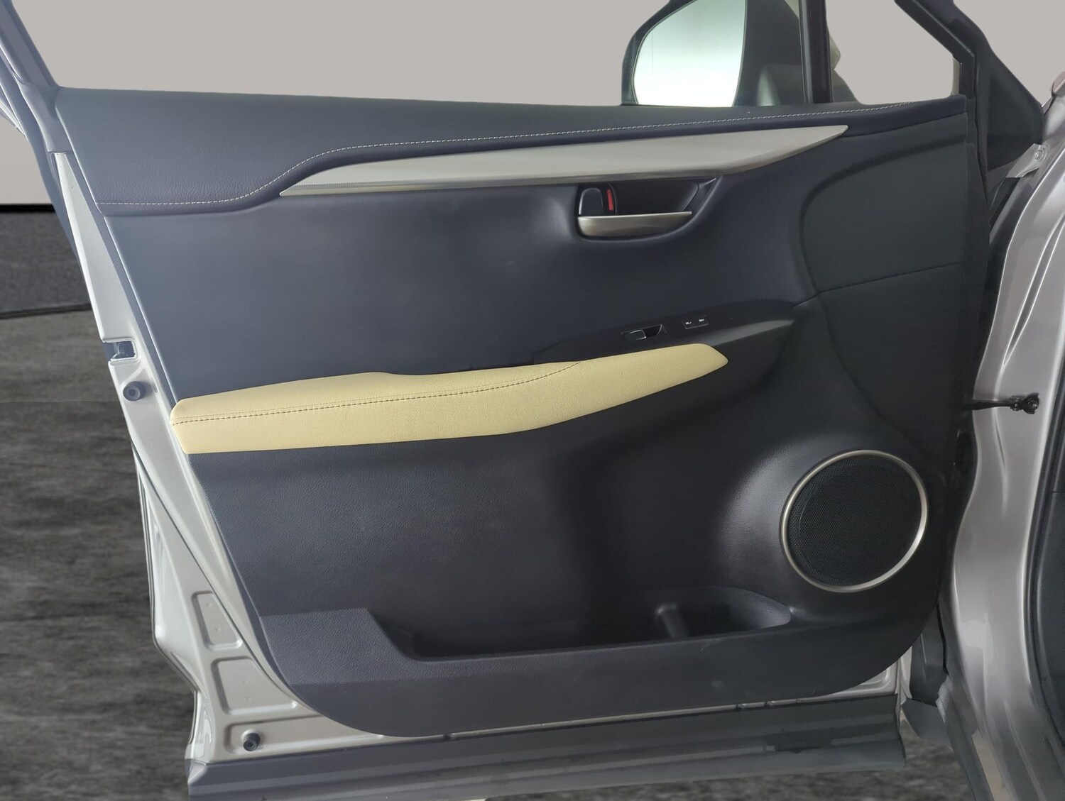 Used Lexus NX for sale - 78104011: Photo 31