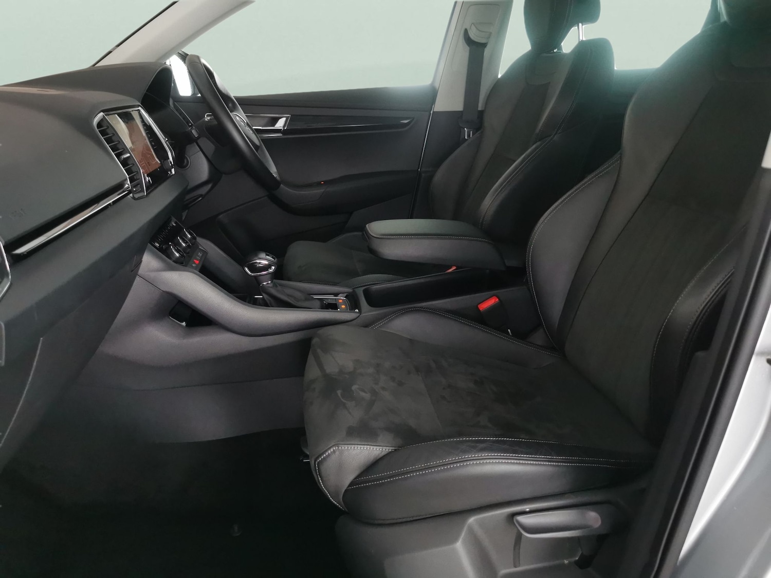 Used Skoda Karoq 2021 for sale - 77981303: Photo 4