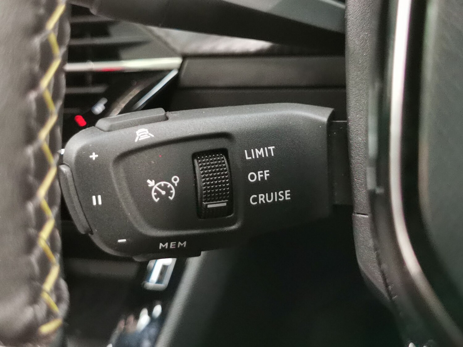 Used Peugeot 2008 2020 for sale - 77532525: Photo 20