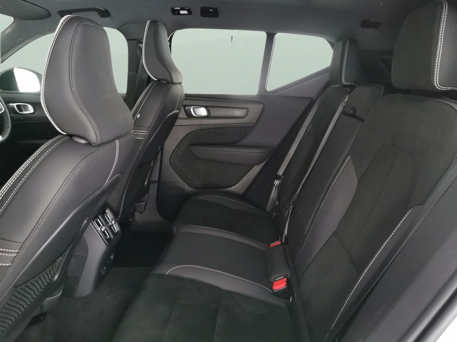 Used Volvo XC40 2022 for sale - 77034036: Photo 32