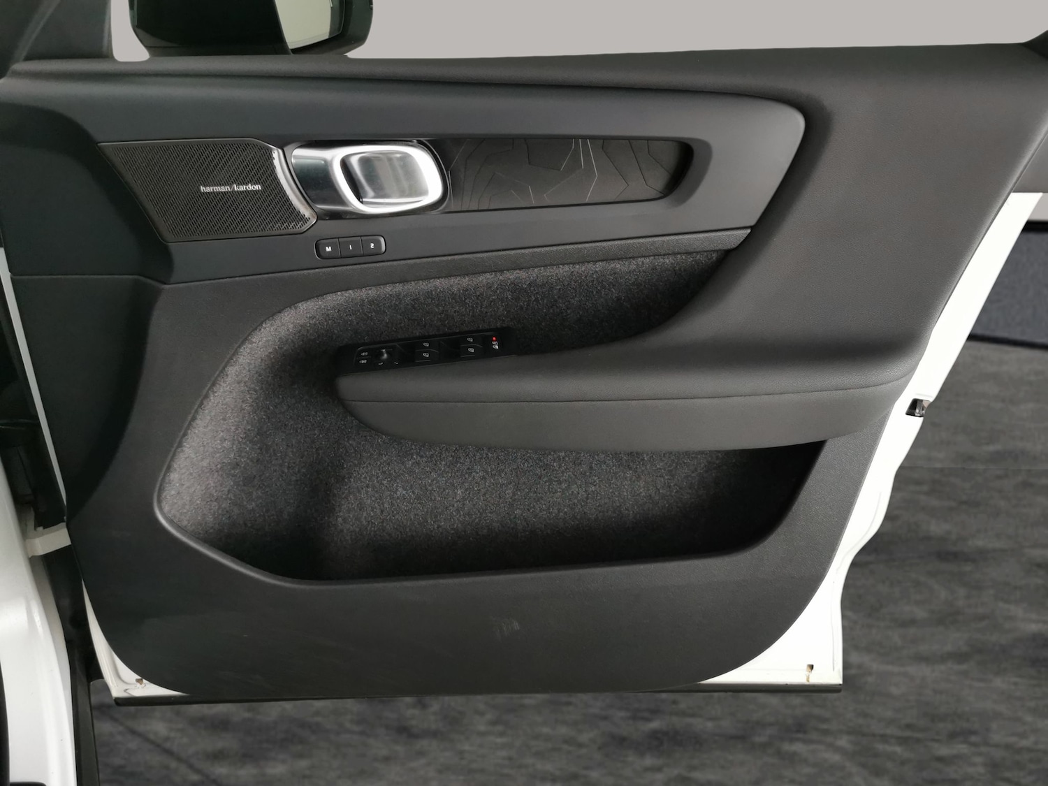 Used Volvo XC40 2022 for sale - 77034036: Photo 34