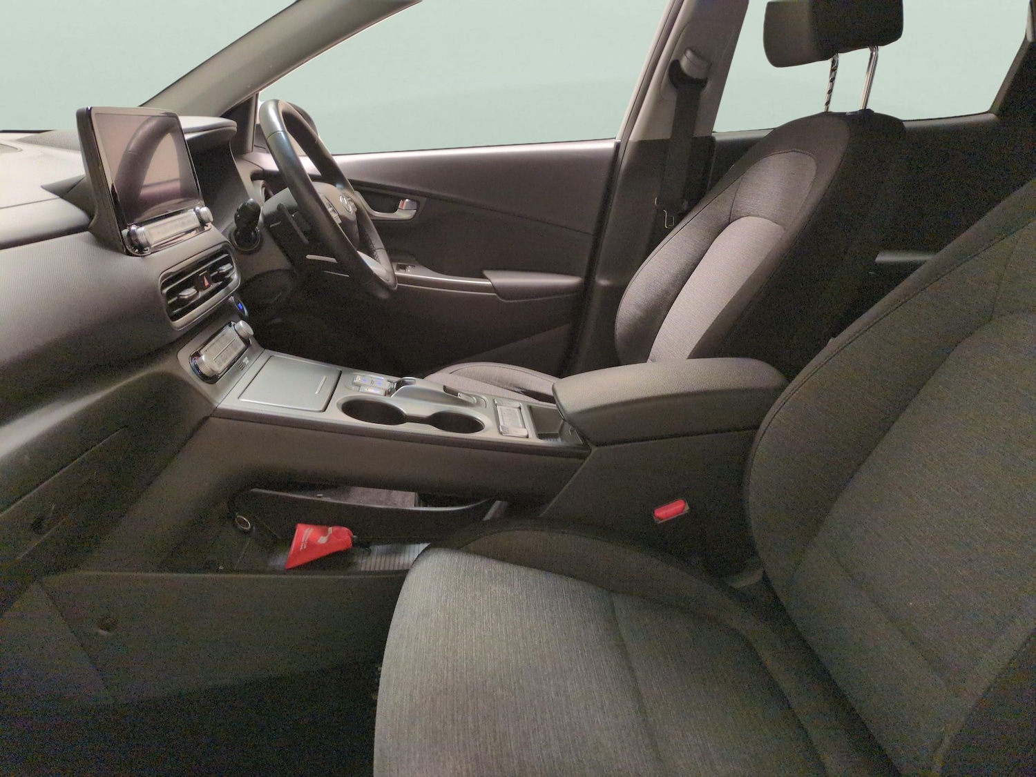 Used Hyundai KONA 2021 for sale - 77786623: Photo 4