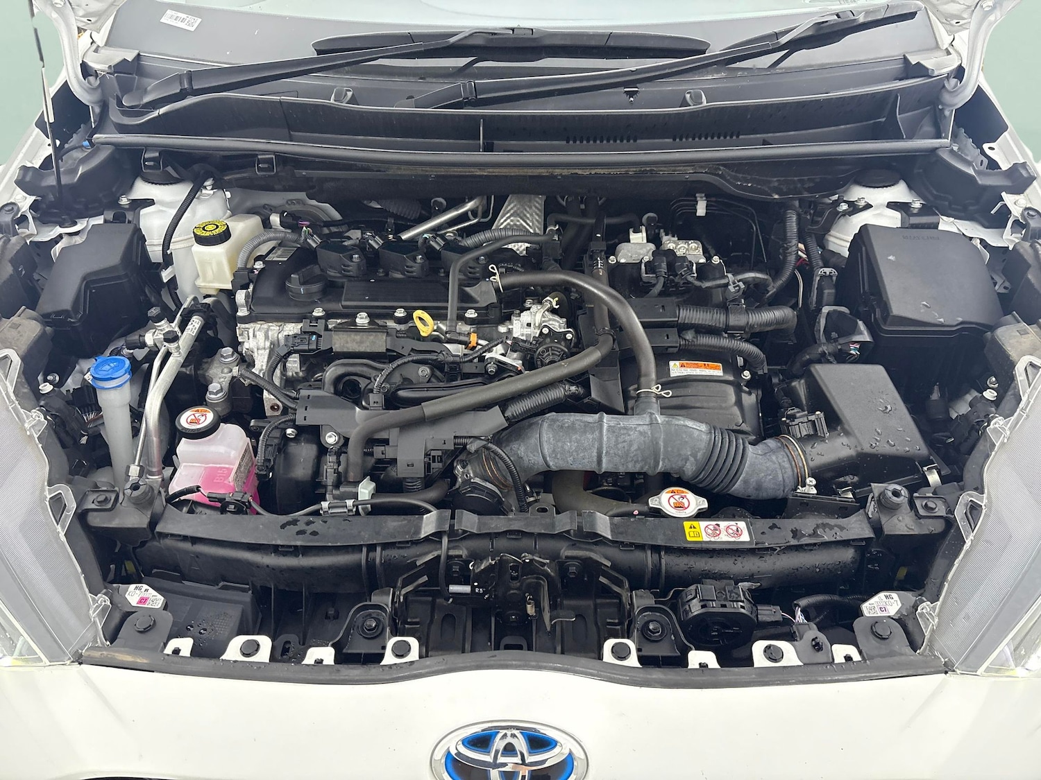 Used Toyota Yaris 2021 for sale - 76518341: Photo 32