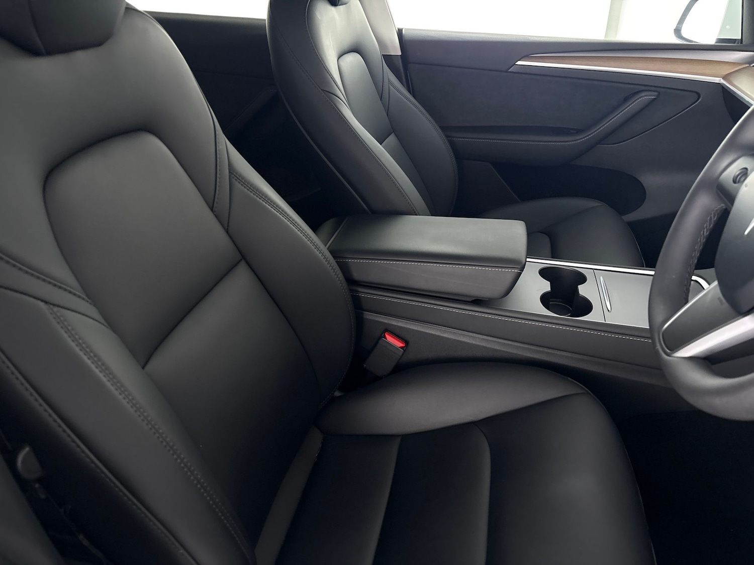 Used Tesla Model Y 2024 for sale - 78042501: Photo 8