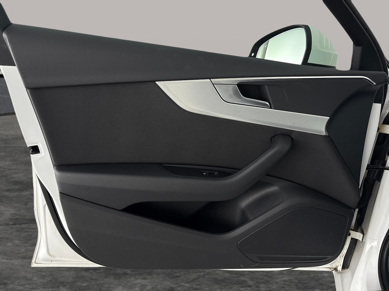 Used Audi A4 2021 for sale - 76413104: Photo 38