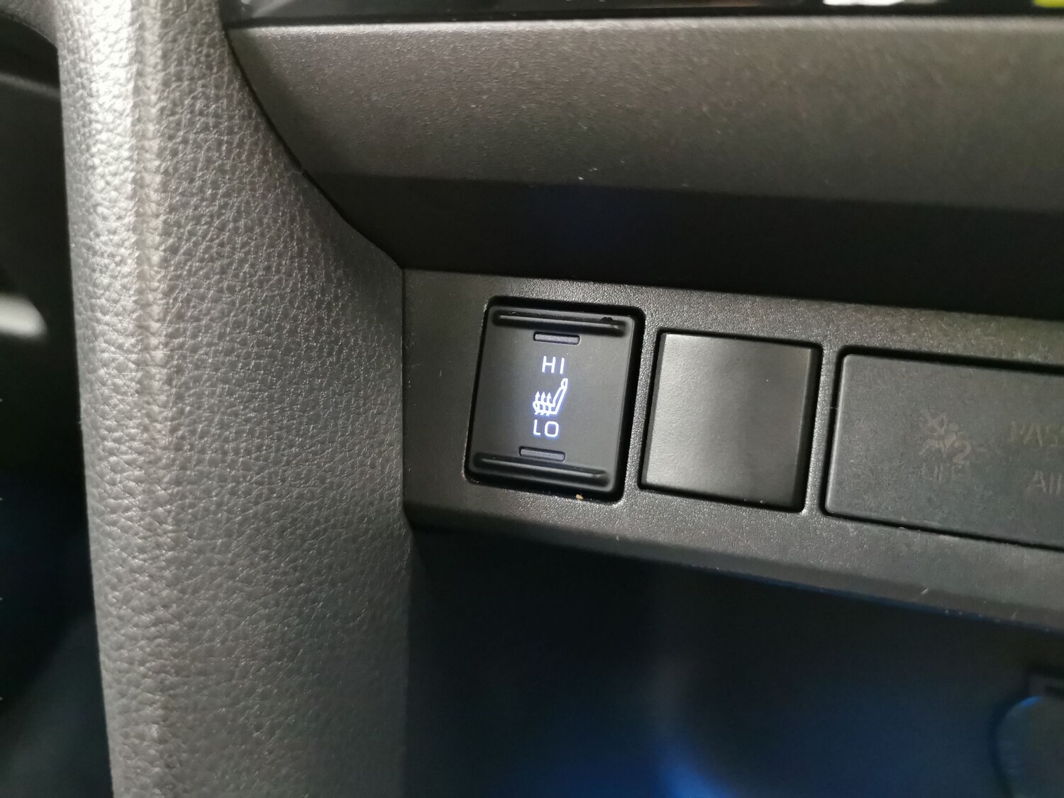 Used Toyota Yaris Cross 2023 for sale - 77810641: Photo 19