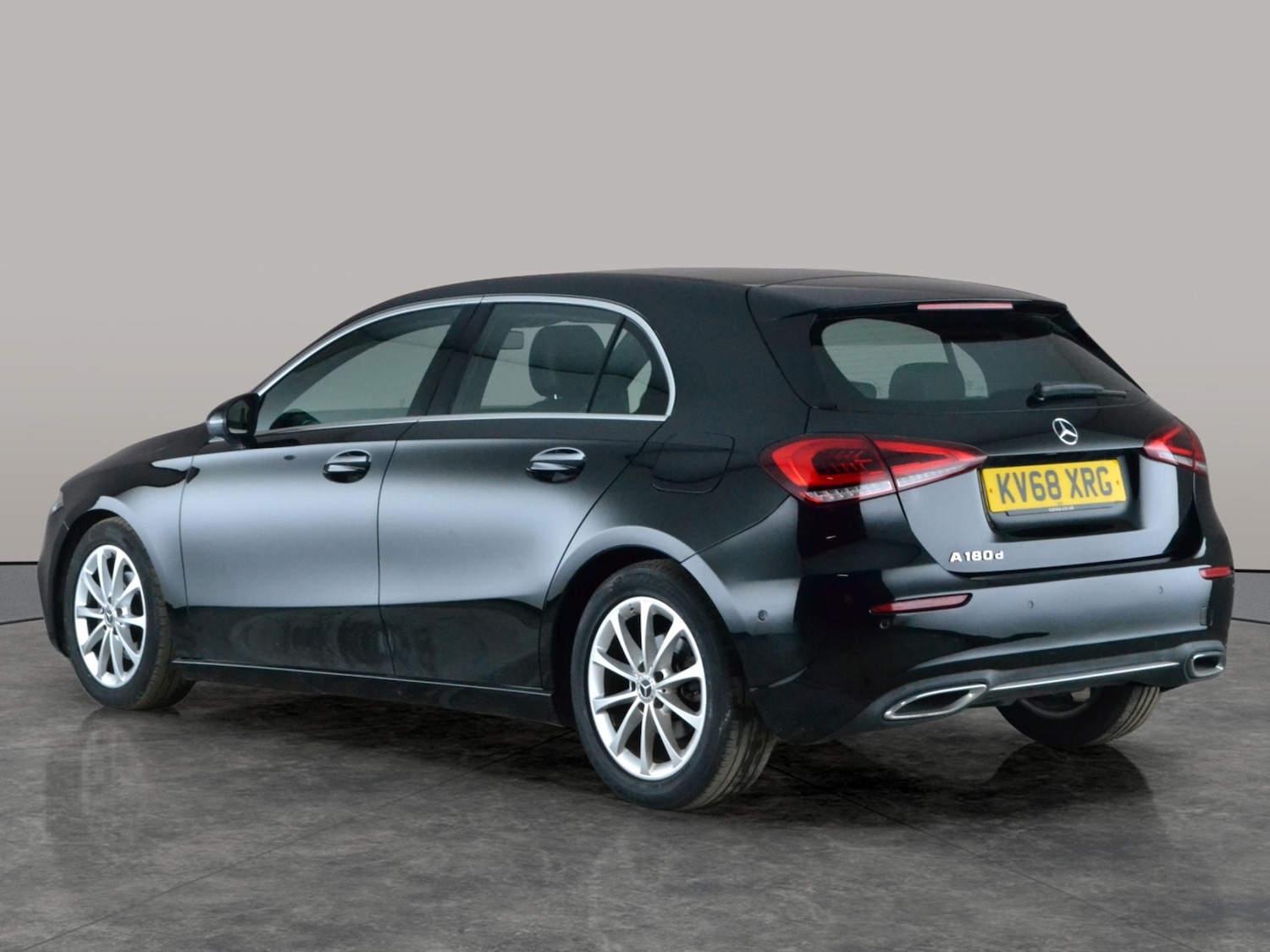 Used Mercedes-Benz A-Class 2018 for sale - 77802972: Photo 13