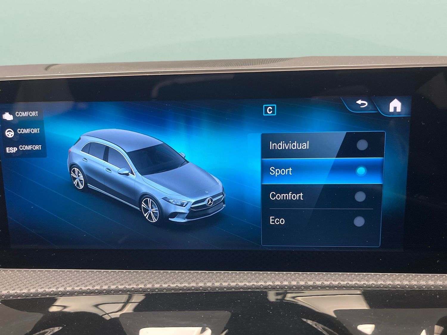 Used Mercedes-Benz A-Class 2018 for sale - 77802972: Photo 16