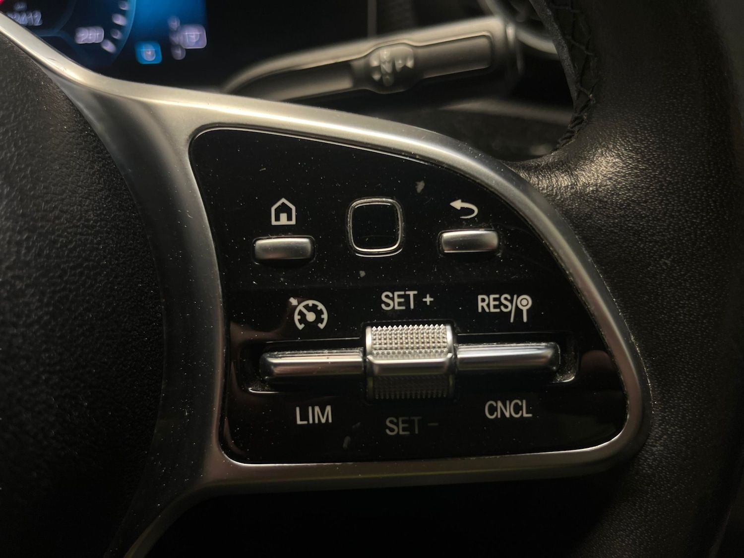 Used Mercedes-Benz A-Class 2018 for sale - 77802972: Photo 21