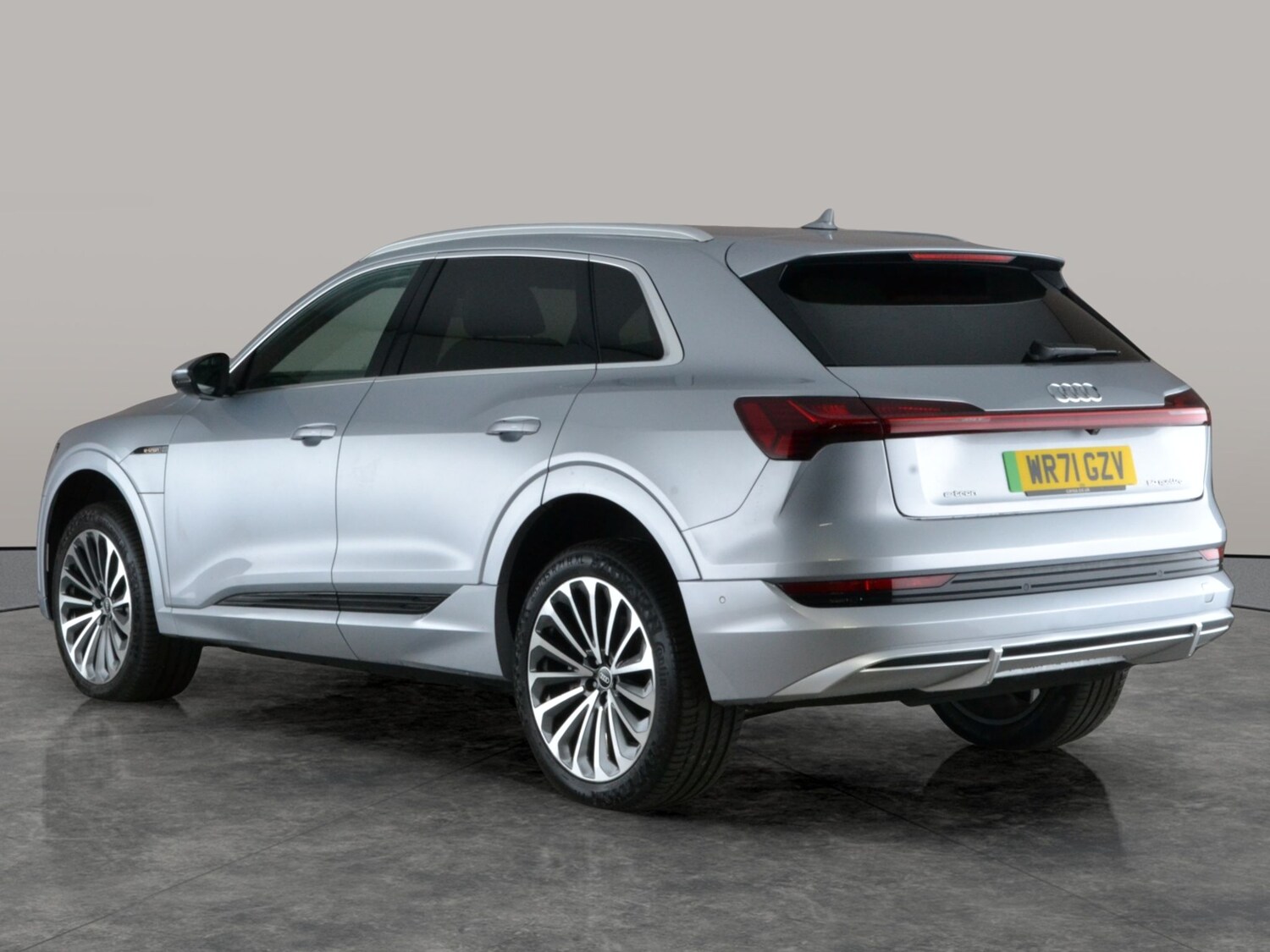 Used Audi e-tron 2021 for sale - 77347201: Photo 13