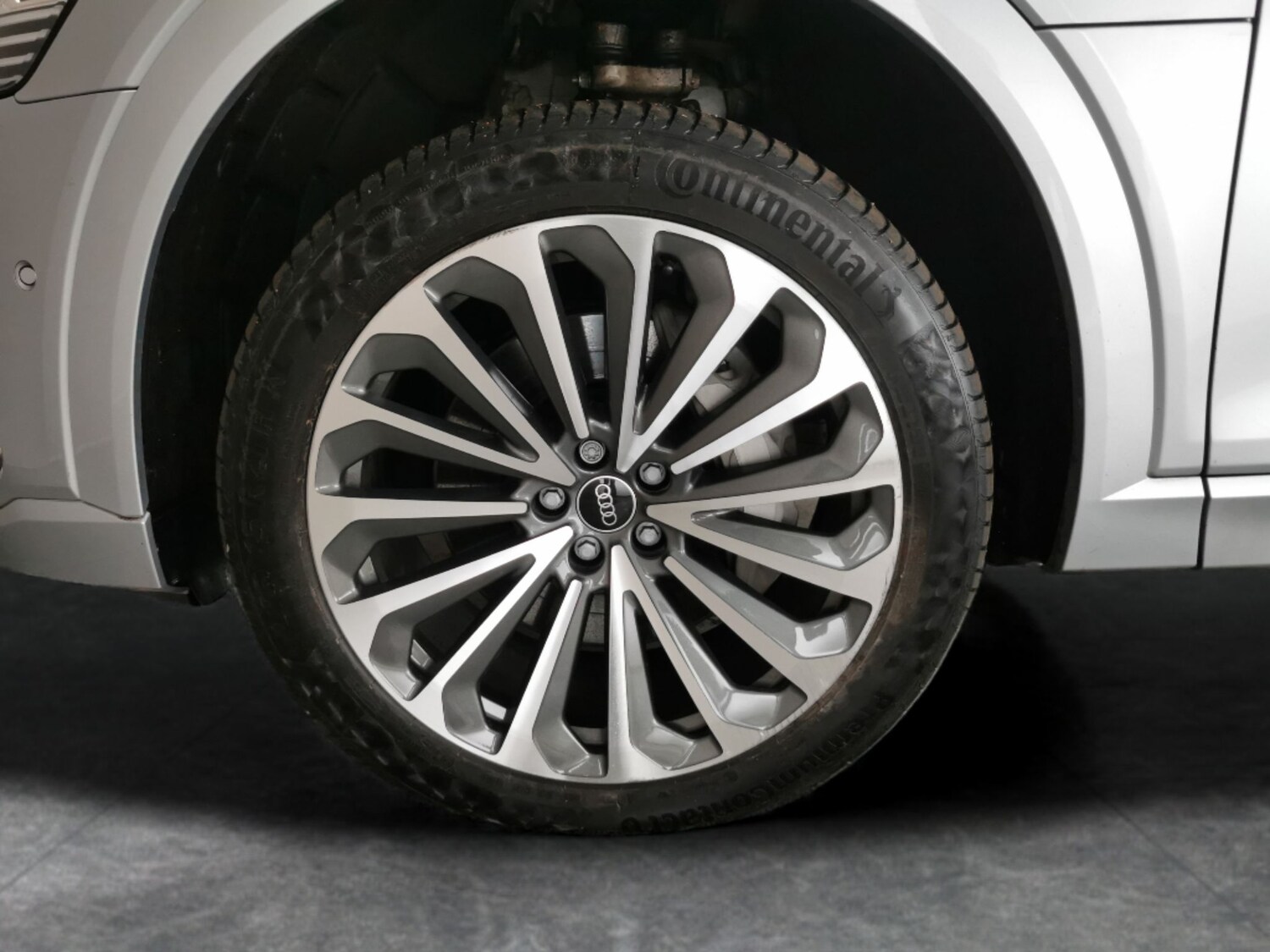 Used Audi e-tron 2021 for sale - 77347201: Photo 27