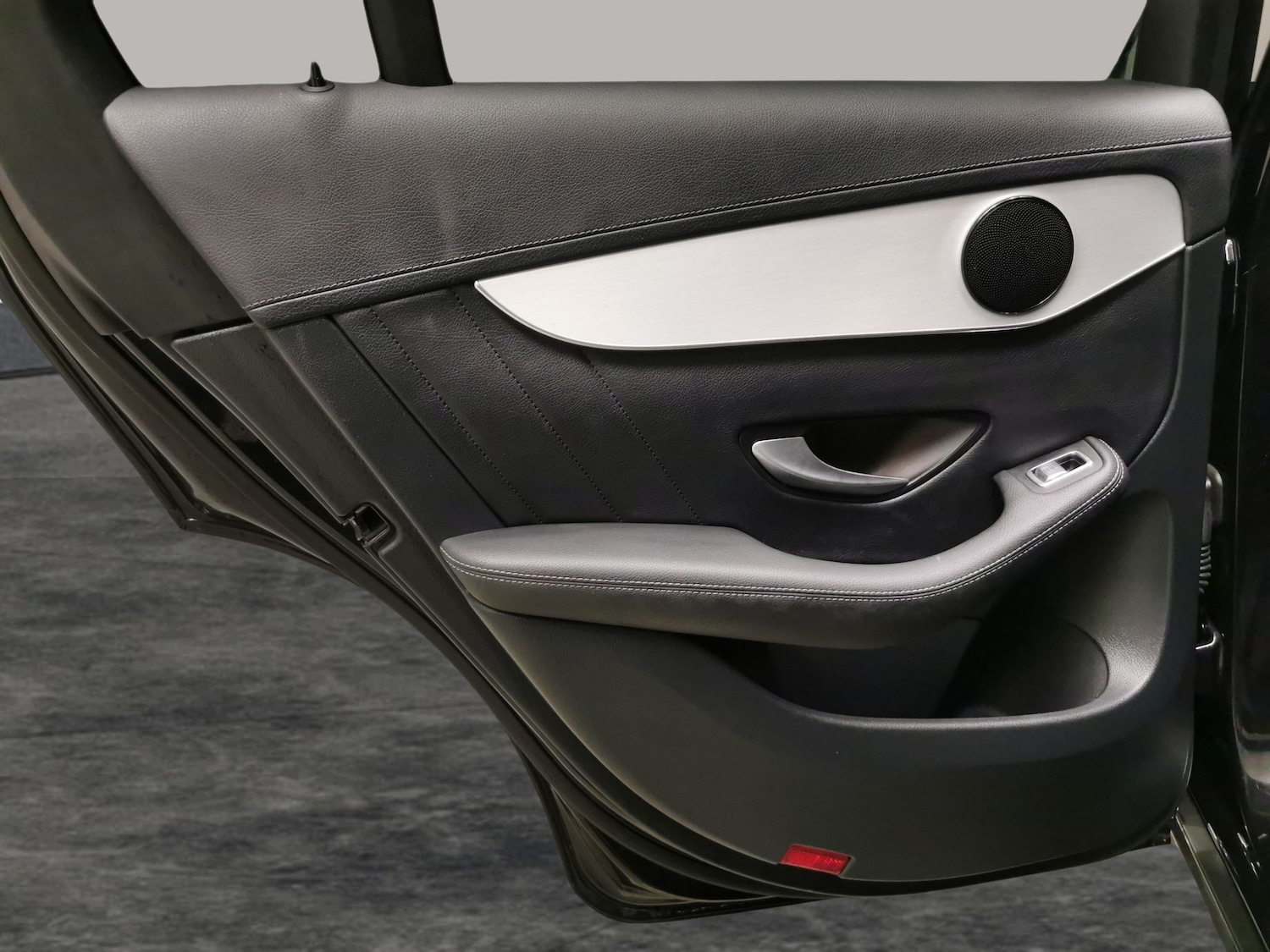 Used Mercedes-Benz GLC 2022 for sale - 77570426: Photo 27