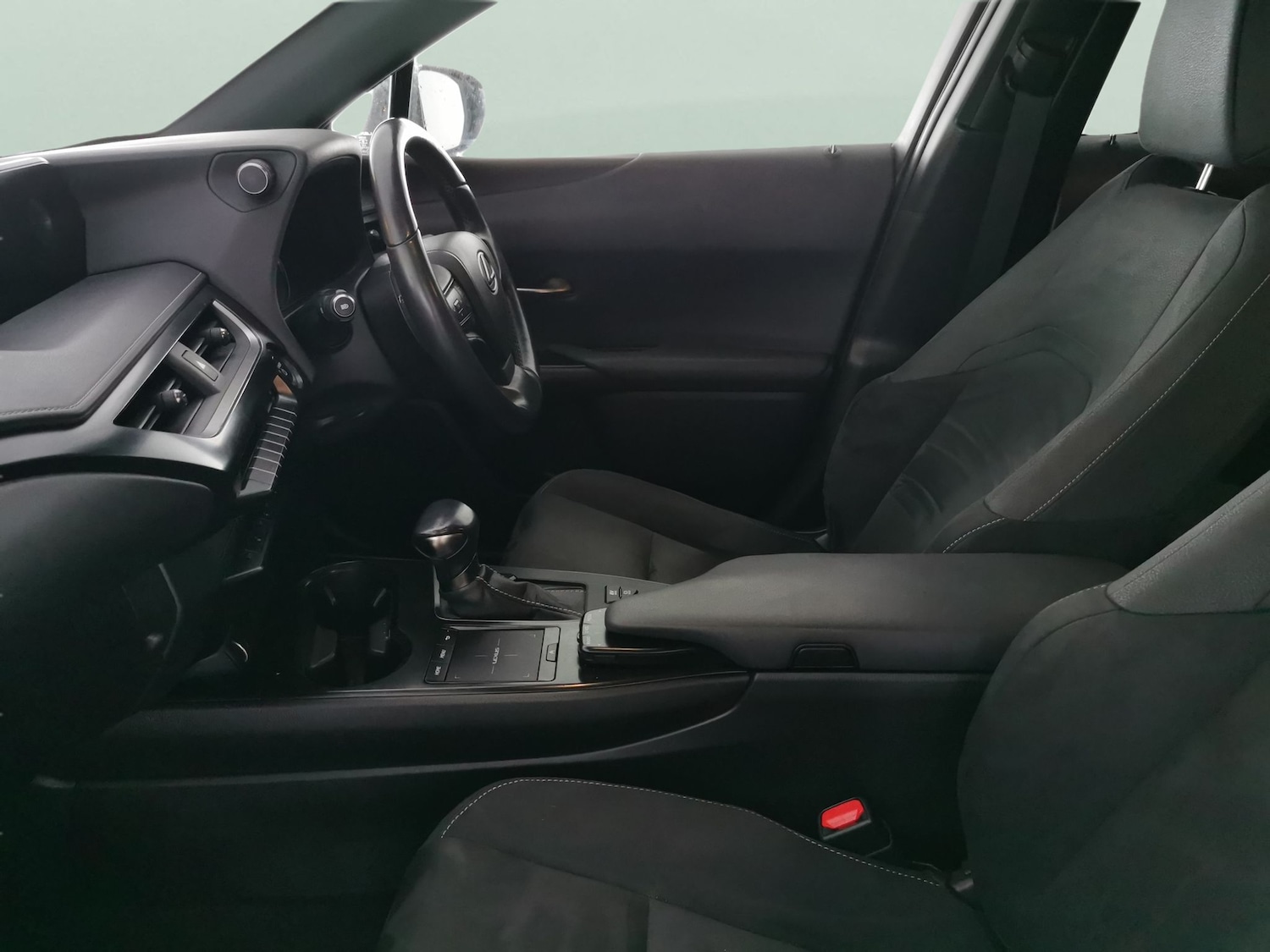 Used Lexus UX 2021 for sale - 77607365: Photo 4