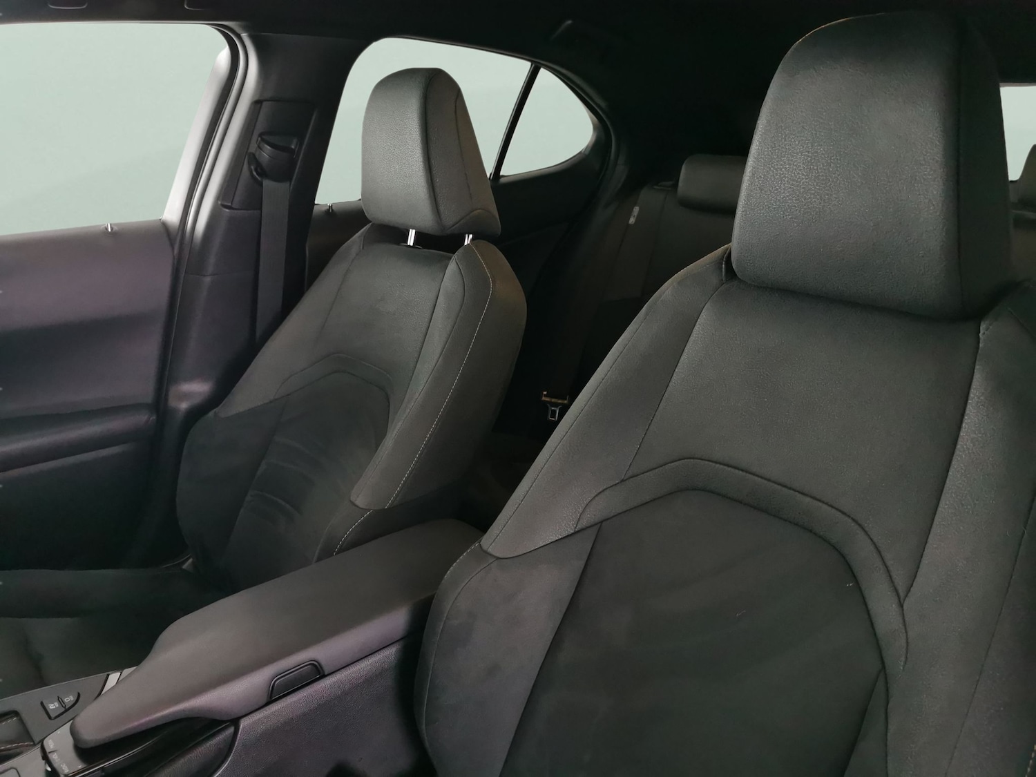 Used Lexus UX 2021 for sale - 77607365: Photo 6