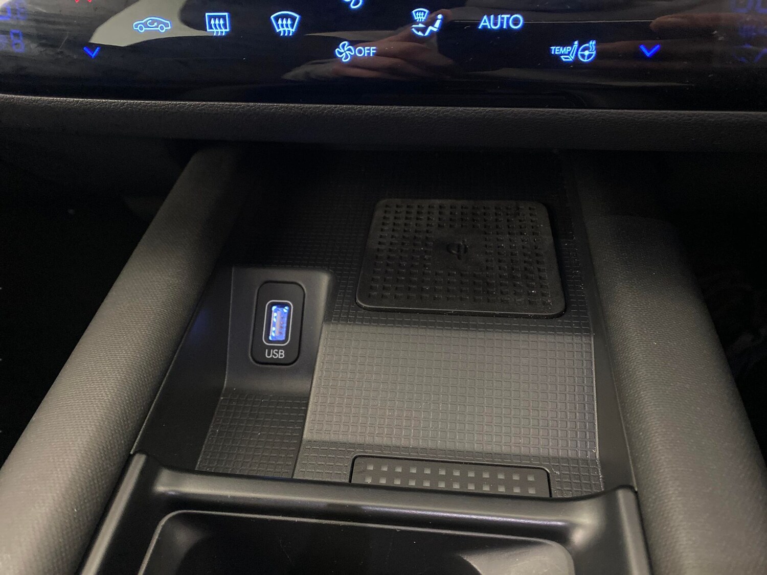 Used Hyundai IONIQ 6 2024 for sale - 78144328: Photo 21