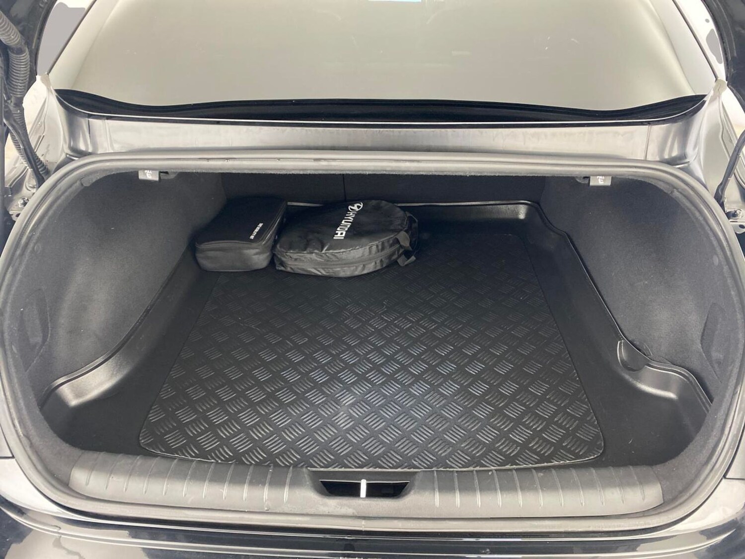 Used Hyundai IONIQ 6 2024 for sale - 78144328: Photo 9