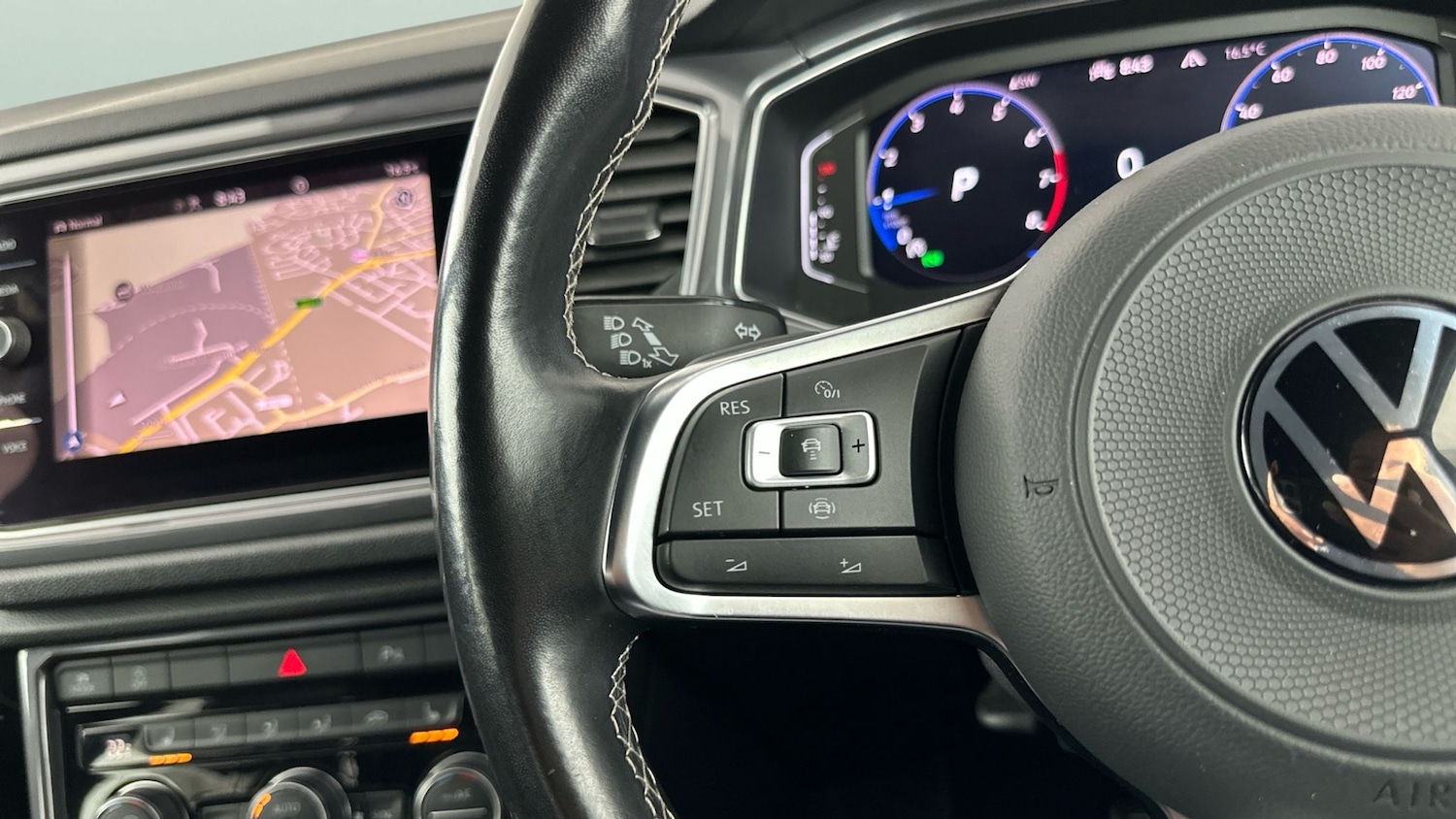 Used Volkswagen T-Roc 2021 for sale - 77060889: Photo 24