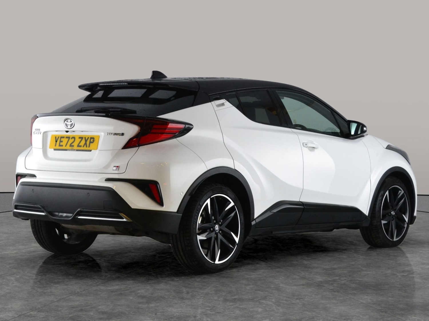 Used Toyota C-HR 2023 for sale - 77245970: Photo 10