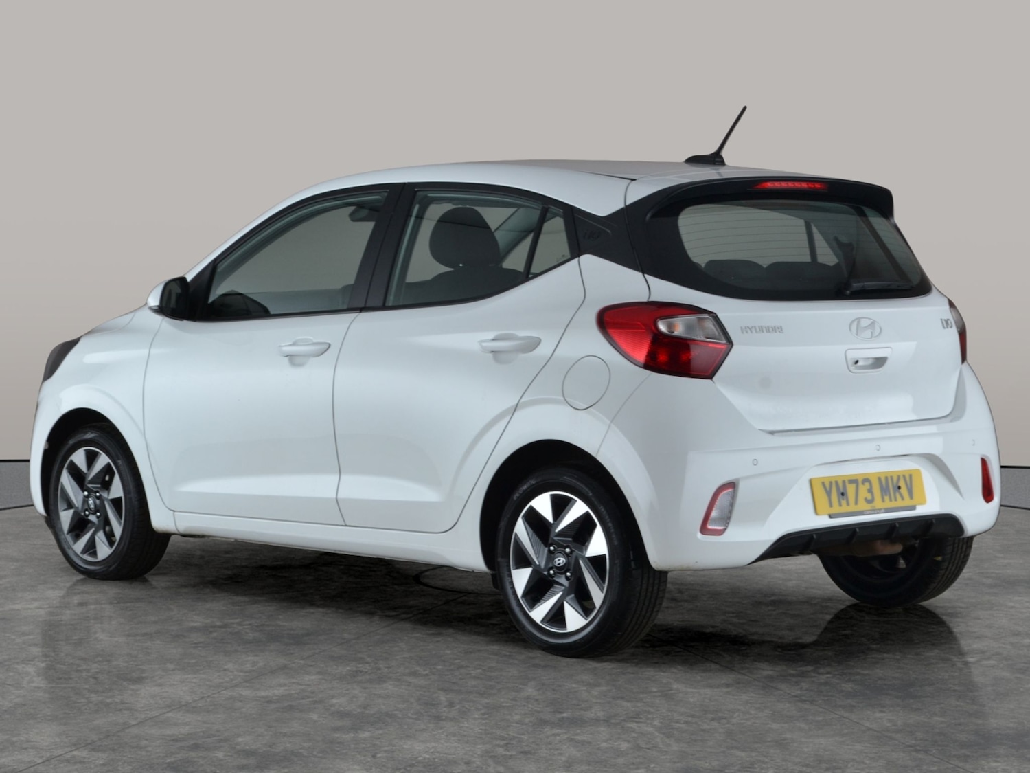Used Hyundai i10 2023 for sale - 77404284: Photo 12