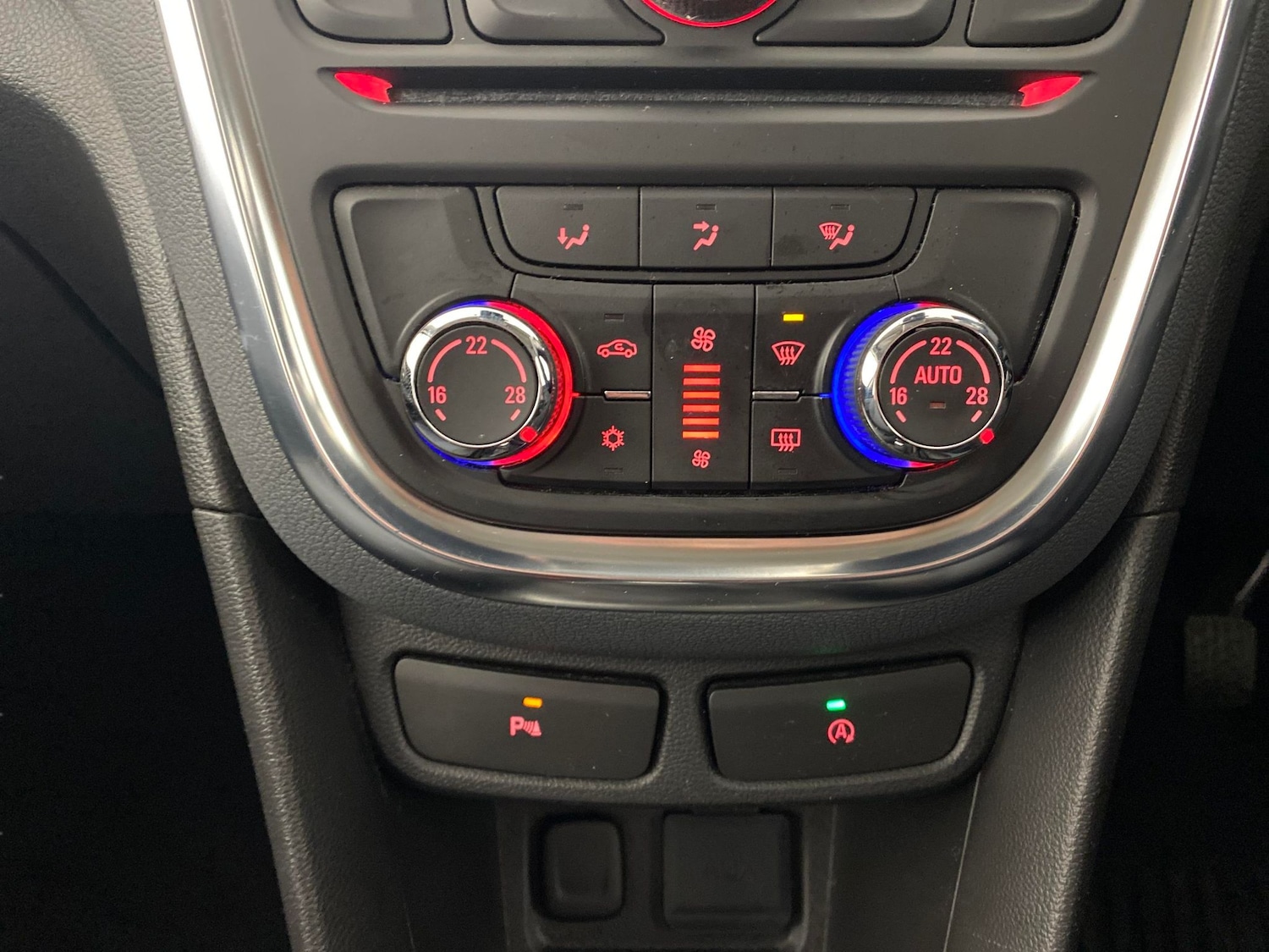 Used Vauxhall Mokka 2016 for sale - 77060924: Photo 15