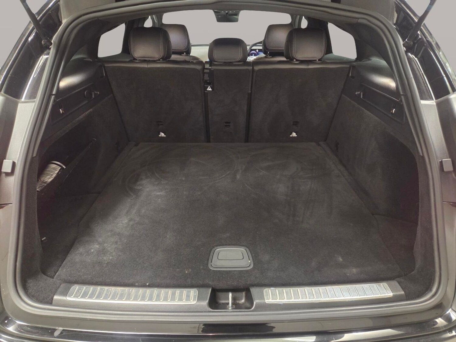 Used Mercedes-Benz EQC 2021 for sale - 77617457: Photo 41