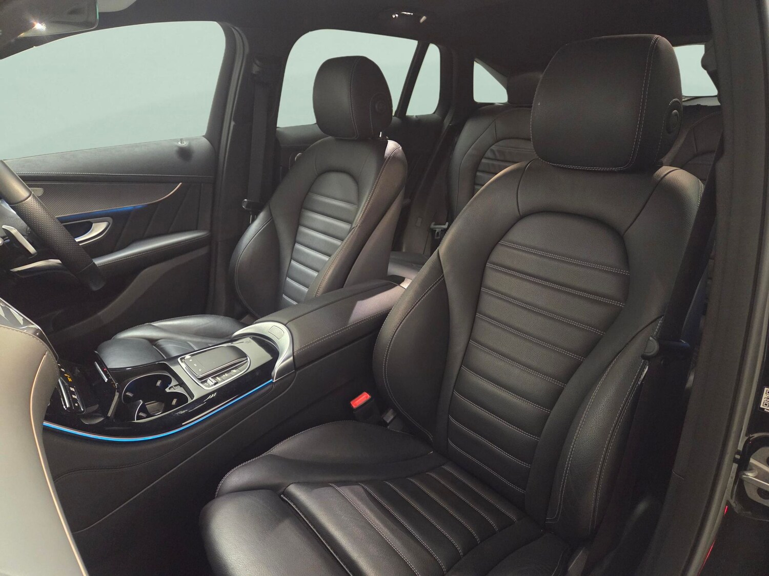 Used Mercedes-Benz EQC 2021 for sale - 77617457: Photo 8