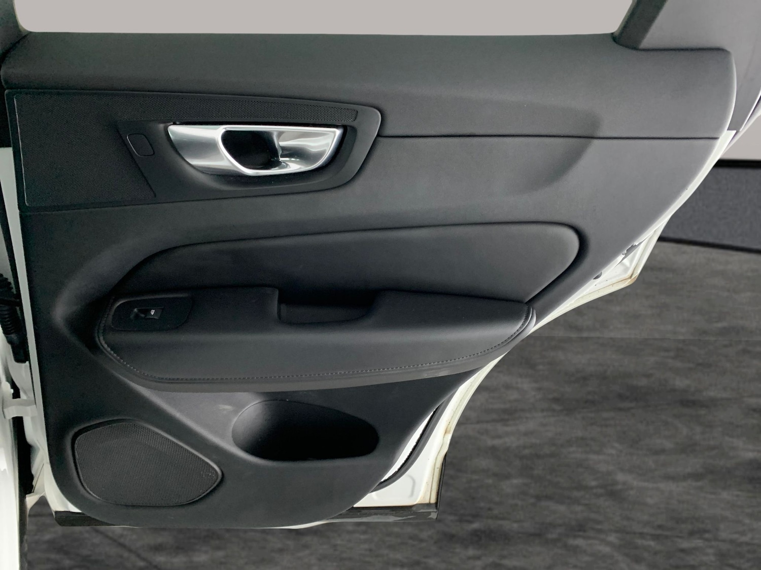 Used Volvo XC60 2023 for sale - 76738441: Photo 31